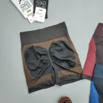 شورتک ورزشی زنانه طرح دار سیملس پشت چین دار وارداتی
